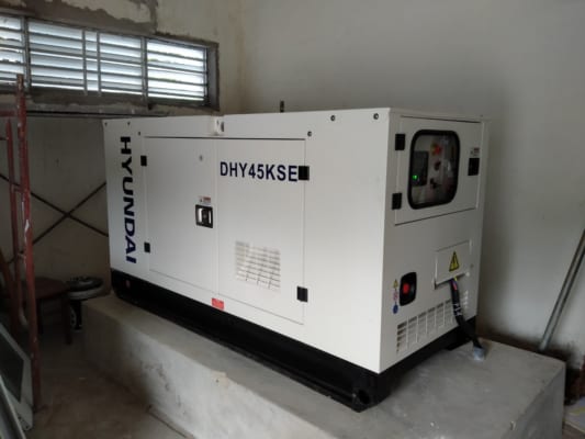 máy phát điện cho nhà hàng, khách sạn (2)